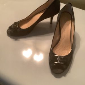 Circa Joan and David Size 9 black fabric with patent leather
